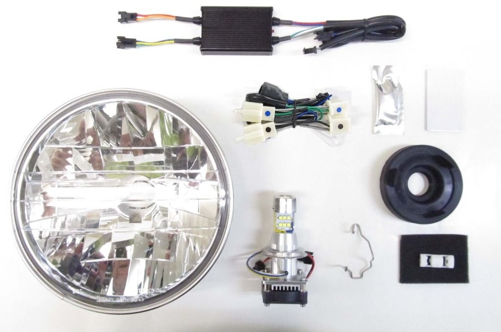 Discover top Japanese LED headlights, turn signals, and taillights for motorcycles via Rakufun.